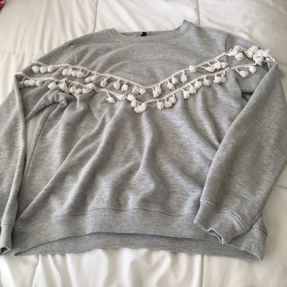 Cozy long sleeve\sweater with tassels